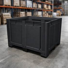 Black Solid Plastic Box Pallet 3 Skids
